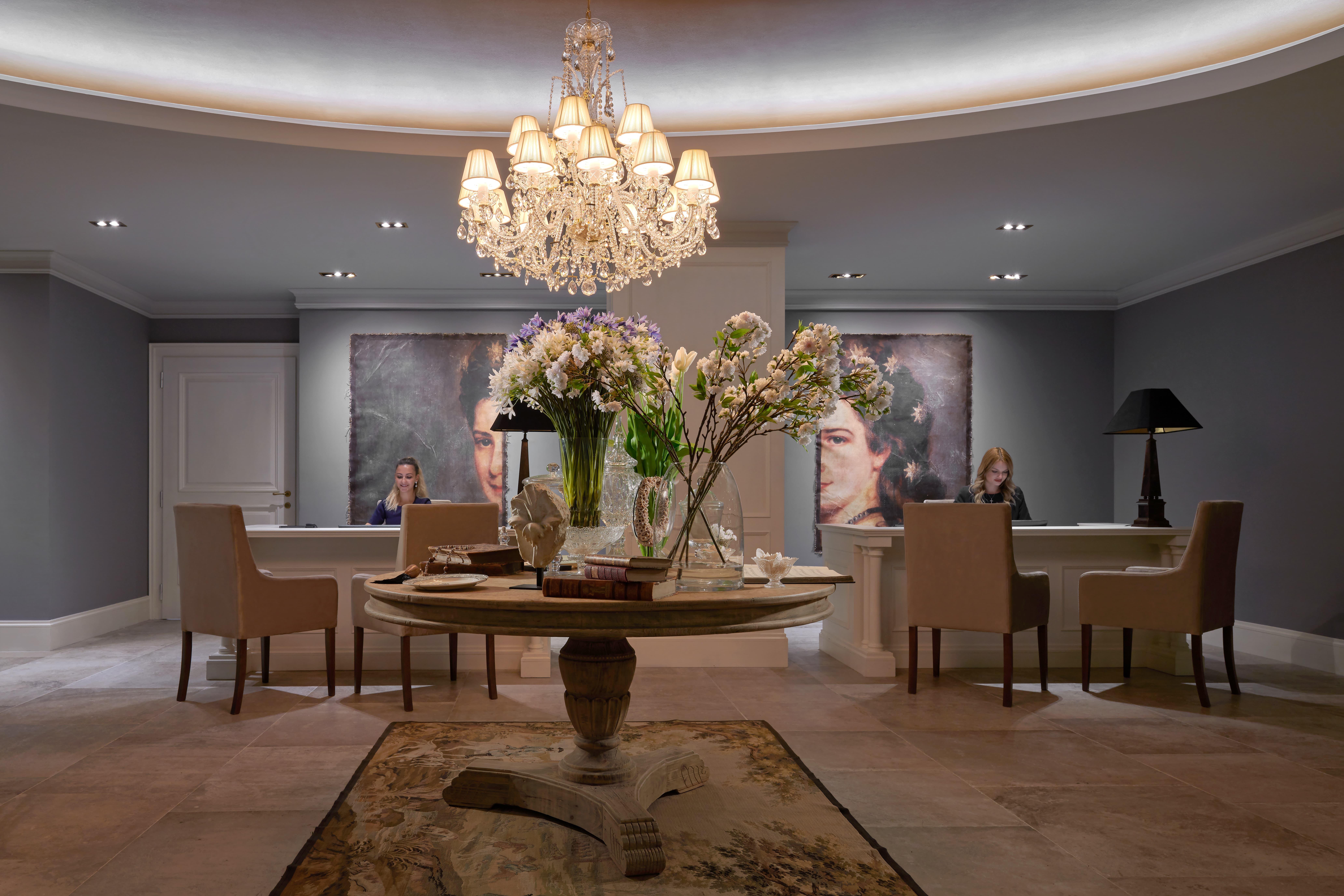 Palace Elisabeth, Hvar Heritage Hotel - The Leading Hotels Of The World 赫瓦尔 外观 照片